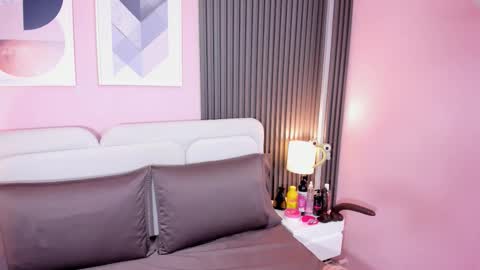 honey_sofii_ online show from October 17, 2025, 11:24 am