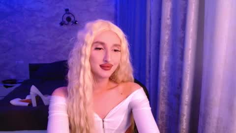Snapshot of honey_sunset chatting on October 4, 2025, 5:55 pm honey_sunset online show from October 4, 2025, 5:55 pm