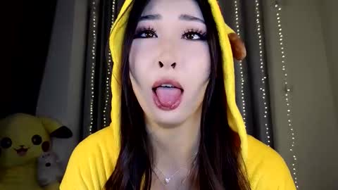 Snapshot of honey_yani chatting on February 7, 2026, 9:29 pm yani online show from February 7, 2026, 9:29 pm