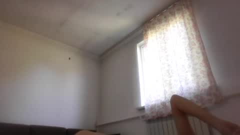 honey_yuzu online show from June 23, 2026, 5:27 am