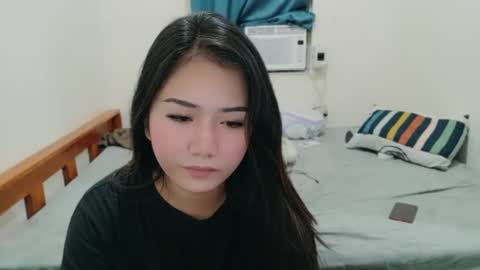 Snapshot of honeyafterdark_ chatting on June 25, 2026, 2:10 pm HoneyAfterDark online show from June 25, 2026, 2:10 pm