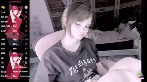 Honey Apple Alaska online show from December 16, 2025, 6:07 am