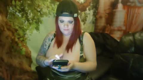 Snapshot of honeychambers chatting on October 21, 2025, 10:54 pm honeychambers online show from October 21, 2025, 10:54 pm