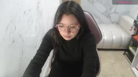 honeydoll_tf online show from May 15, 2026, 1:07 pm