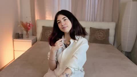 Snapshot of honeykadakia chatting on November 24, 2025, 7:19 am Jane online show from November 24, 2025, 7:19 am