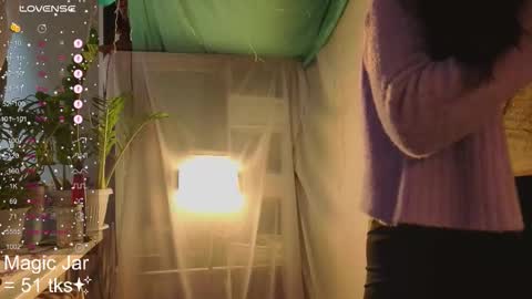 Snapshot of honeylem0n chatting on September 22, 2025, 3:41 am Molly online show from September 22, 2025, 3:41 am