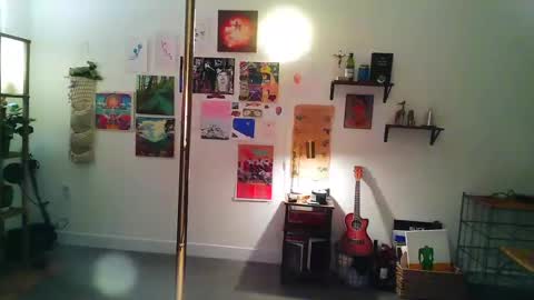 Snapshot of honeythebabe chatting on December 2, 2024, 8:52 am honeythebabe online show from December 2, 2024, 8:52 am