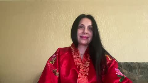 Snapshot of honeyvibe26 chatting on May 14, 2026, 2:46 pm honeyvibe26 online show from May 14, 2026, 2:46 pm