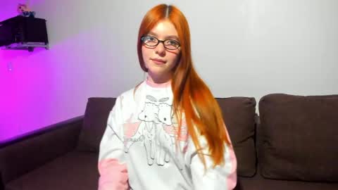 Snapshot of honeywifey chatting on May 9, 2026, 4:56 pm honeywifey online show from May 9, 2026, 4:56 pm