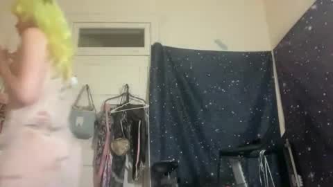 Snapshot of honeyxlimbed chatting on February 3, 2026, 6:40 am Emi Rose online show from February 3, 2026, 6:40 am