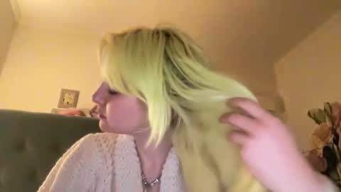 Snapshot of honeyxlimbed chatting on February 17, 2026, 4:42 am Emi Rose online show from February 17, 2026, 4:42 am