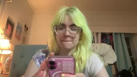 Snapshot of honeyxlimbed chatting on February 19, 2026, 8:21 am Emi Rose online show from February 19, 2026, 8:21 am