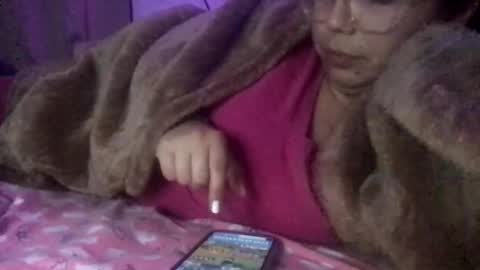 honeyyy89 online show from November 15, 2025, 4:54 am