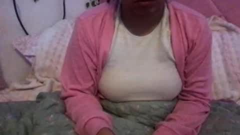 Snapshot of honeyy_89 chatting on April 27, 2026, 3:48 am honeyyy89 online show from April 27, 2026, 3:48 am