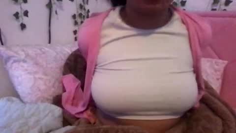 Snapshot of honeyy_89 chatting on April 27, 2026, 7:01 pm honeyyy89 online show from April 27, 2026, 7:01 pm