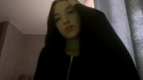 Snapshot of hongfrahm chatting on December 20, 2025, 10:11 am Diana online show from December 20, 2025, 10:11 am