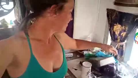 hoodoou online show from March 31, 2026, 8:31 pm