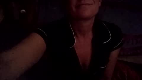 hoodoou online show from April 8, 2026, 6:35 am
