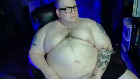 Snapshot of hoosierdaddyxl chatting on April 13, 2026, 3:23 am Sir online show from April 13, 2026, 3:23 am