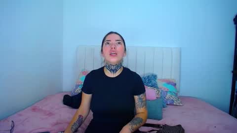 Snapshot of hoot_alicee chatting on January 18, 2026, 10:35 pm ONLYFANS online show from January 18, 2026, 10:35 pm