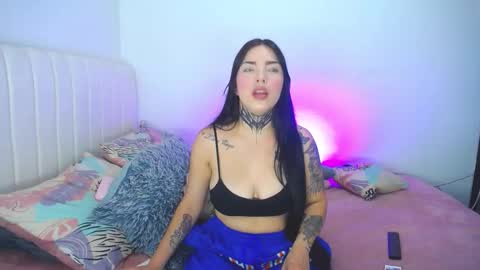 Snapshot of hoot_alicee chatting on February 17, 2026, 9:32 pm ONLYFANS online show from February 17, 2026, 9:32 pm