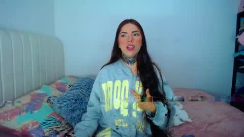 Snapshot of hoot_alicee chatting on April 20, 2026, 9:38 pm ONLYFANS online show from April 20, 2026, 9:38 pm