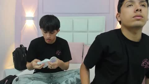 hoot_booys_ online show from January 15, 2026, 9:29 pm