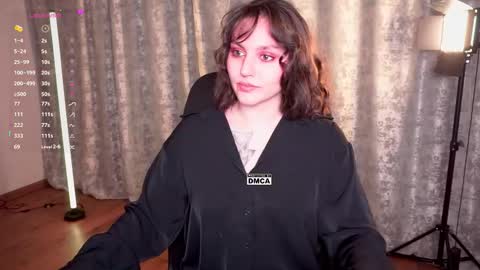 Snapshot of hoot_owl_cb chatting on February 13, 2026, 9:49 am Karina online show from February 13, 2026, 9:49 am