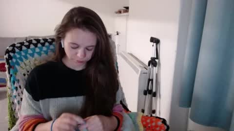Snapshot of hope_xo chatting on April 18, 2026, 8:42 pm Hope online show from April 18, 2026, 8:42 pm