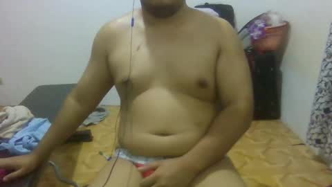 Snapshot of hopefulcub chatting on January 2, 2025, 1:40 pm hopefulcub online show from January 2, 2025, 1:40 pm