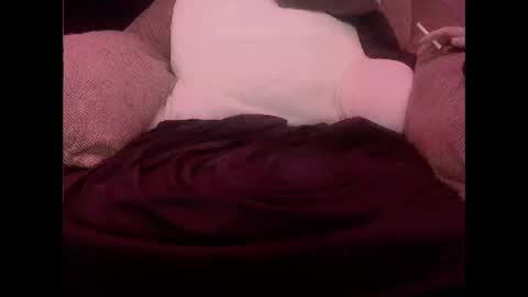 Snapshot of hopps28 chatting on February 5, 2025, 2:40 am hopps28 online show from February 5, 2025, 2:40 am