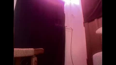 Snapshot of hopps28 chatting on February 24, 2025, 8:27 am hopps28 online show from February 24, 2025, 8:27 am