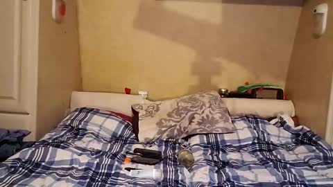 horneyfuck690 online show from December 3, 2025, 1:02 am