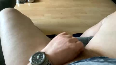 Cum suck Me off online show from May 11, 2026, 12:11 pm