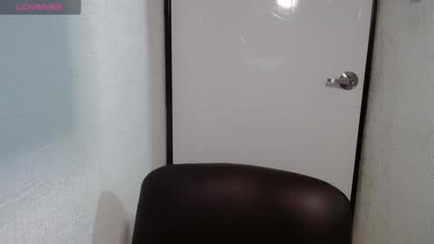 Snapshot of horny_and_daring chatting on January 23, 2025, 1:56 pm horny and daring online show from January 23, 2025, 1:56 pm