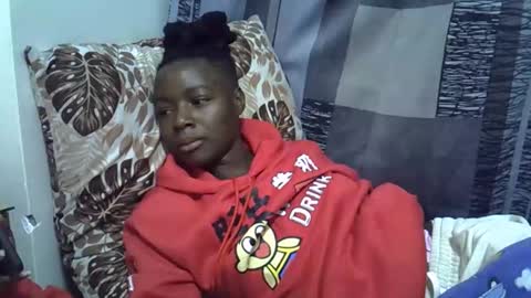 Leila online show from April 6, 2026, 6:42 pm