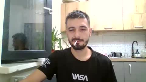 horny_couple9600 online show from September 16, 2025, 9:49 pm