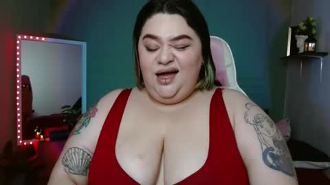 Snapshot of horny_neighbors_ chatting on December 8, 2024, 12:19 pm onlyTiffany I broke up with frank 10 days ago online show from December 8, 2024, 12:19 pm