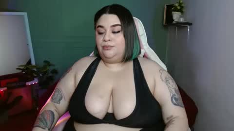 Snapshot of horny_neighbors_ chatting on December 29, 2024, 10:01 am onlyTiffany I broke up with frank 10 days ago online show from December 29, 2024, 10:01 am