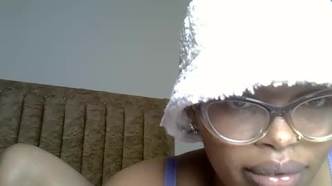 horny_sexy_baby online show from December 19, 2025, 2:02 pm