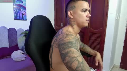 Snapshot of horny_show10 chatting on March 27, 2026, 1:44 pm horny_show10 online show from March 27, 2026, 1:44 pm