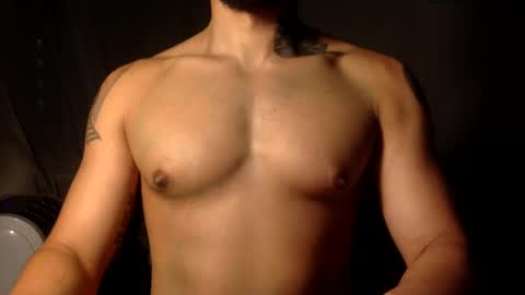 Snapshot of hornybbcxx chatting on October 26, 2025, 4:29 am hornybbcxx online show from October 26, 2025, 4:29 am