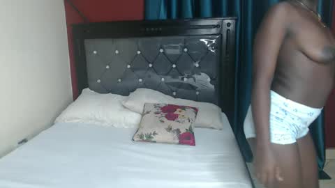 Snapshot of hornybella4 chatting on March 8, 2025, 7:20 pm Bella online show from March 8, 2025, 7:20 pm