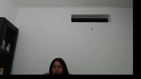 Snapshot of hornyboobs18 chatting on October 4, 2025, 2:09 am karen online show from October 4, 2025, 2:09 am