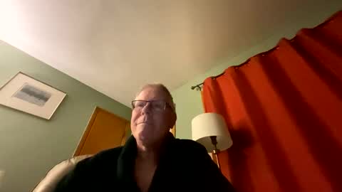 Snapshot of hornydaddywantsu chatting on June 1, 2026, 10:17 am hornydaddywantsu online show from June 1, 2026, 10:17 am