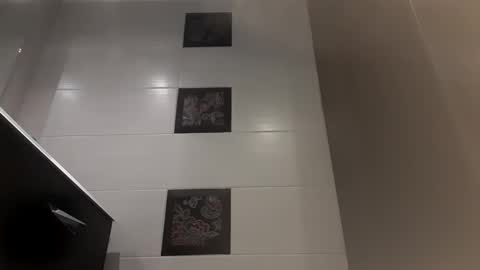 hornyfrench89000 online show from February 4, 2025, 10:34 pm