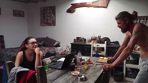 Nix  D online show from October 7, 2025, 2:47 pm