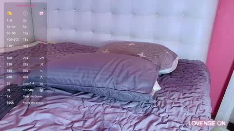 Valentina  online show from December 18, 2024, 5:00 pm