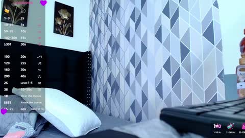 Valentina  online show from February 3, 2025, 12:25 pm