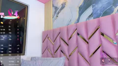 Valentina  online show from September 11, 2025, 12:27 pm